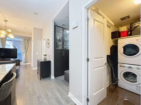 Photo 16 at 802 - 9205 YONGE Street, Langstaff, Richmond Hill Photo 16 at 802 - 9205 YONGE Street, Langstaff, Richmond Hill