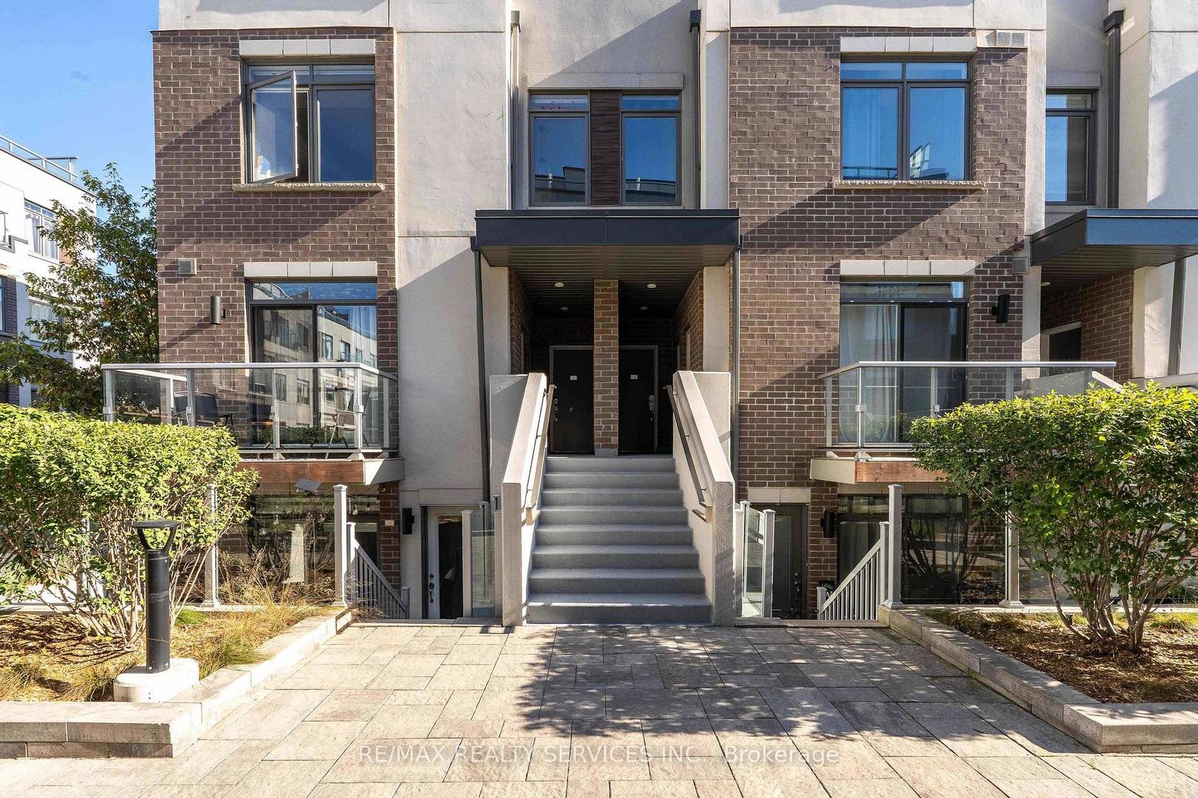 342 - 3062 Sixth Line, GO Glenorchy, Oakville 
