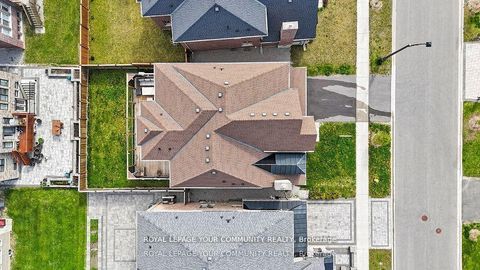 Photo 46 at 6 Straw Cutter Gate, Patterson, Vaughan