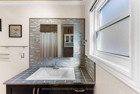 Photo 18 at 22 Tweedrock Crescent, Morningside, Toronto