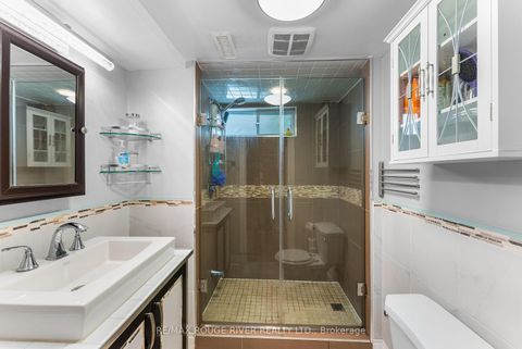 Photo 33 at 22 Tweedrock Crescent, Morningside, Toronto