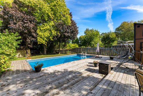 Photo 40 at 22 Tweedrock Crescent, Morningside, Toronto
