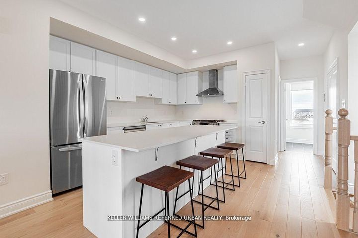 Photo 12 at 351 Tennant Circle, Vellore Village, Vaughan