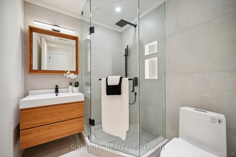 Photo 27 at 44A Alcina Avenue, Wychwood, Toronto