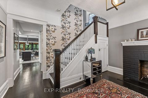 Photo 5 at 208 Lorne Avenue, Central Newmarket, Newmarket