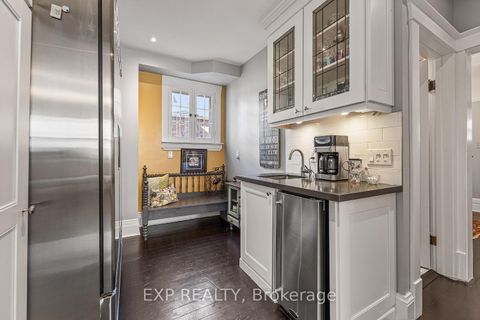 Photo 12 at 208 Lorne Avenue, Central Newmarket, Newmarket