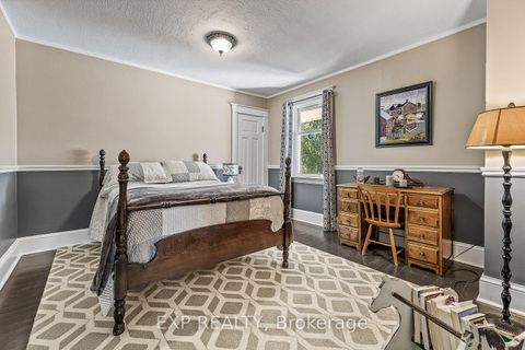 Photo 25 at 208 Lorne Avenue, Central Newmarket, Newmarket