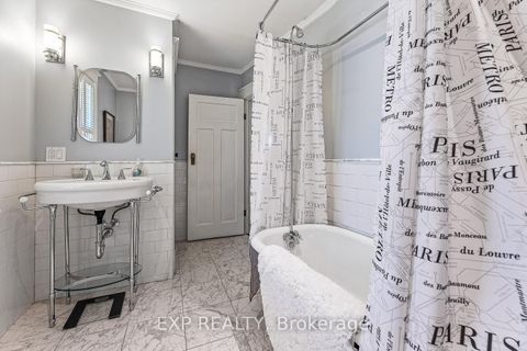 Photo 28 at 208 Lorne Avenue, Central Newmarket, Newmarket