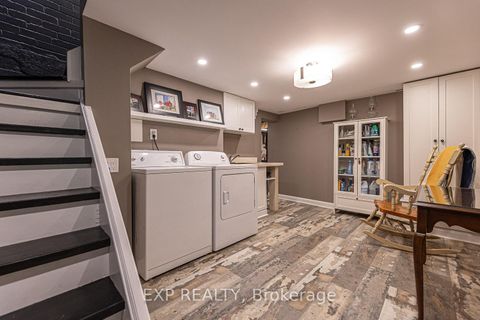 Photo 31 at 208 Lorne Avenue, Central Newmarket, Newmarket