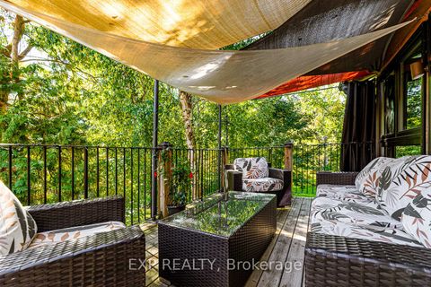 Photo 36 at 208 Lorne Avenue, Central Newmarket, Newmarket