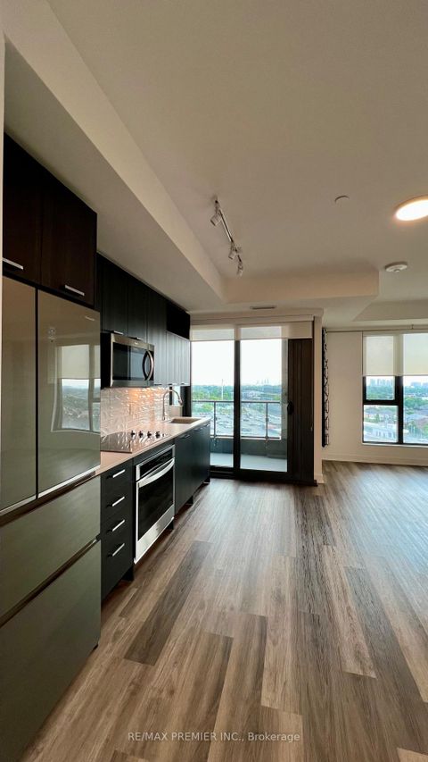 Photo 15 at 601 - 120 Eagle Rock Way, Rural Vaughan, Vaughan
