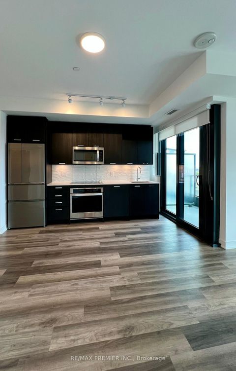 Photo 17 at 601 - 120 Eagle Rock Way, Rural Vaughan, Vaughan