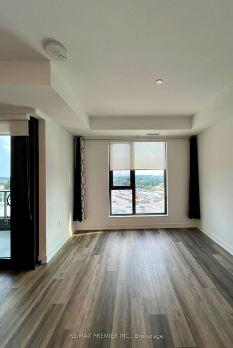 Photo 33 at 601 - 120 Eagle Rock Way, Rural Vaughan, Vaughan