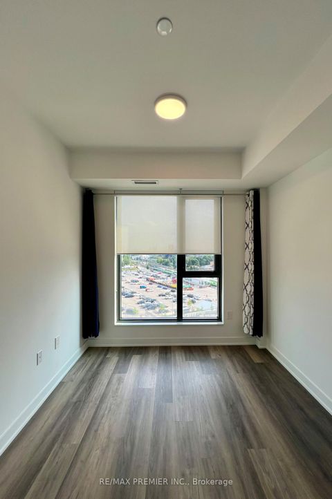 Photo 37 at 601 - 120 Eagle Rock Way, Rural Vaughan, Vaughan