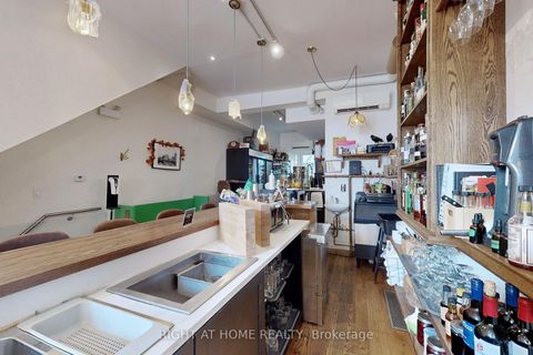 Photo 6 at 394 King Street E, Moss Park, Toronto