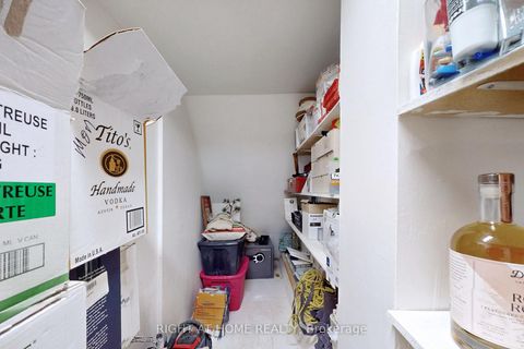 Photo 14 at 394 King Street E, Moss Park, Toronto