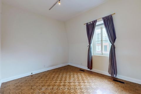 Photo 32 at 394 King Street E, Moss Park, Toronto