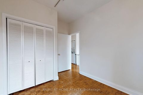 Photo 37 at 394 King Street E, Moss Park, Toronto
