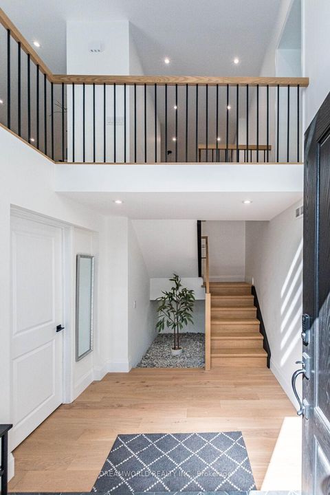 Photo 4 at 22 Yorkleigh Avenue, Humber Heights, Toronto