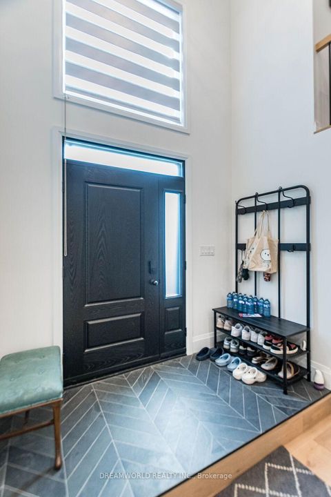 Photo 7 at 22 Yorkleigh Avenue, Humber Heights, Toronto