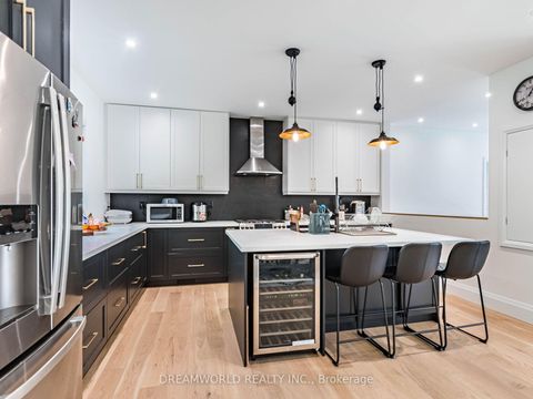Photo 15 at 22 Yorkleigh Avenue, Humber Heights, Toronto