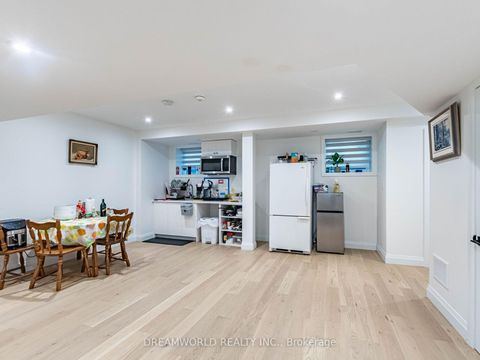 Photo 26 at 22 Yorkleigh Avenue, Humber Heights, Toronto