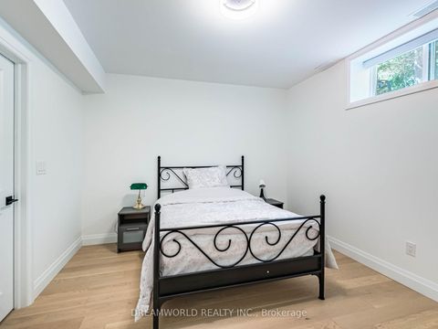 Photo 35 at 22 Yorkleigh Avenue, Humber Heights, Toronto