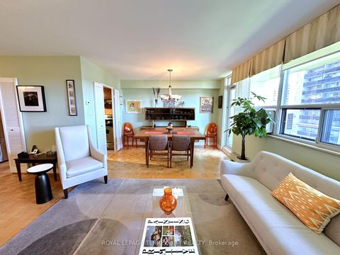 Photo 4 at 817 - 360 Ridelle Avenue, Belgravia, Toronto