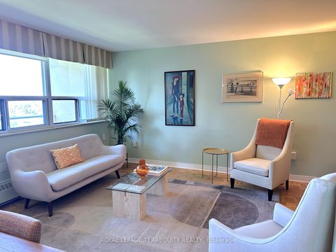 Photo 9 at 817 - 360 Ridelle Avenue, Belgravia, Toronto