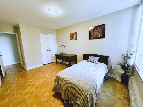 Photo 16 at 817 - 360 Ridelle Avenue, Belgravia, Toronto
