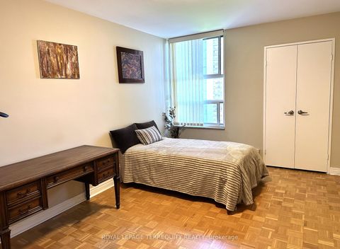 Photo 17 at 817 - 360 Ridelle Avenue, Belgravia, Toronto
