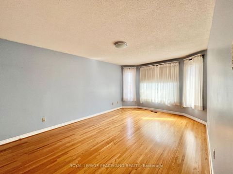 Photo 10 at 186 Marsi Road, North Richvale, Richmond Hill Photo 10 at 186 Marsi Road, North Richvale, Richmond Hill