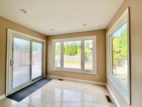 Photo 13 at 186 Marsi Road, North Richvale, Richmond Hill