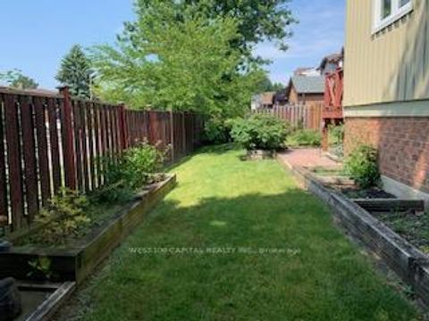 Photo 3 at 30 Wintermute Boulevard, Steeles, Toronto