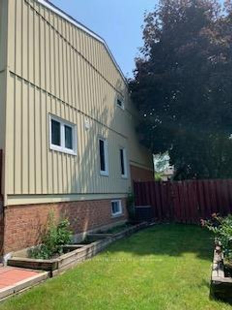 Photo 4 at 30 Wintermute Boulevard, Steeles, Toronto