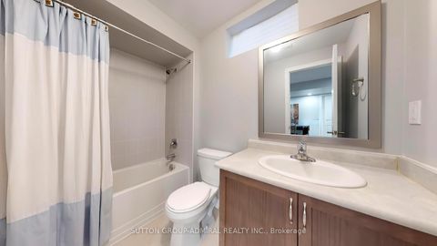 Photo 38 at 7 Fitzmaurice Drive, Patterson, Vaughan