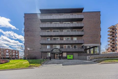 Photo 1 at 32 - 2 Albert Street, North Shore, Barrie Photo 1 at 32 - 2 Albert Street, North Shore, Barrie