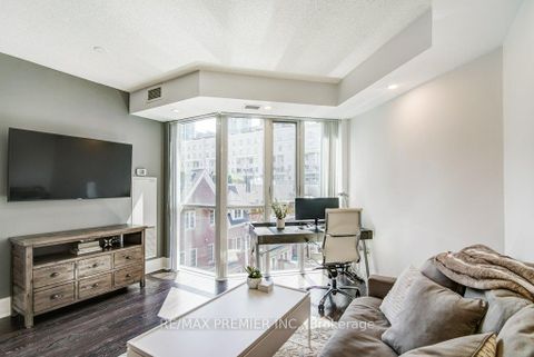 Photo 15 at 414 - 560 Front Street W, Waterfront Communities C1, Toronto