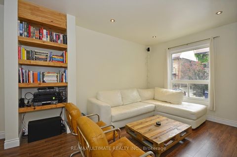 Photo 4 at 13 Gore Street, Bellwoods, Toronto