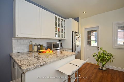 Photo 7 at 13 Gore Street, Bellwoods, Toronto