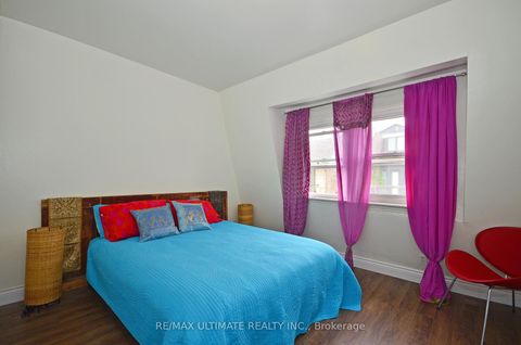 Photo 11 at 13 Gore Street, Bellwoods, Toronto