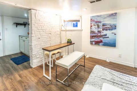 Photo 17 at 13 Gore Street, Bellwoods, Toronto