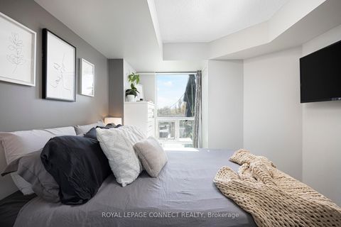 Photo 15 at 609 - 231 Fort York Boulevard, Niagara, Toronto
