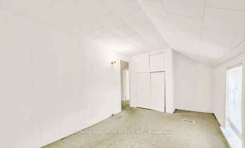 Photo 8 at 16958 Bayview Avenue, Central Newmarket, Newmarket