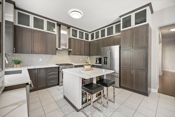 Photo 13 at 68 Inverness Way, Rural Bradford West Gwillimbury, Bradford West Gwillimbury