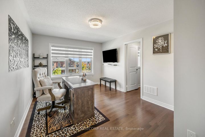 Photo 29 at 68 Inverness Way, Rural Bradford West Gwillimbury, Bradford West Gwillimbury