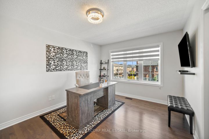 Photo 30 at 68 Inverness Way, Rural Bradford West Gwillimbury, Bradford West Gwillimbury