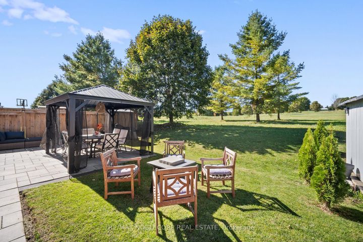 Photo 45 at 68 Inverness Way, Rural Bradford West Gwillimbury, Bradford West Gwillimbury