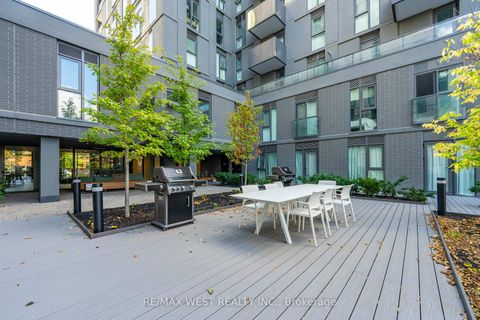 Photo 4 at 721 - 500 Wilson Avenue, Clanton Park, Toronto