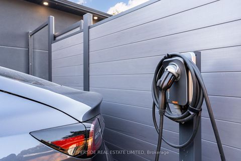 Photo 4 at 61 Marlin Court, London, Newmarket